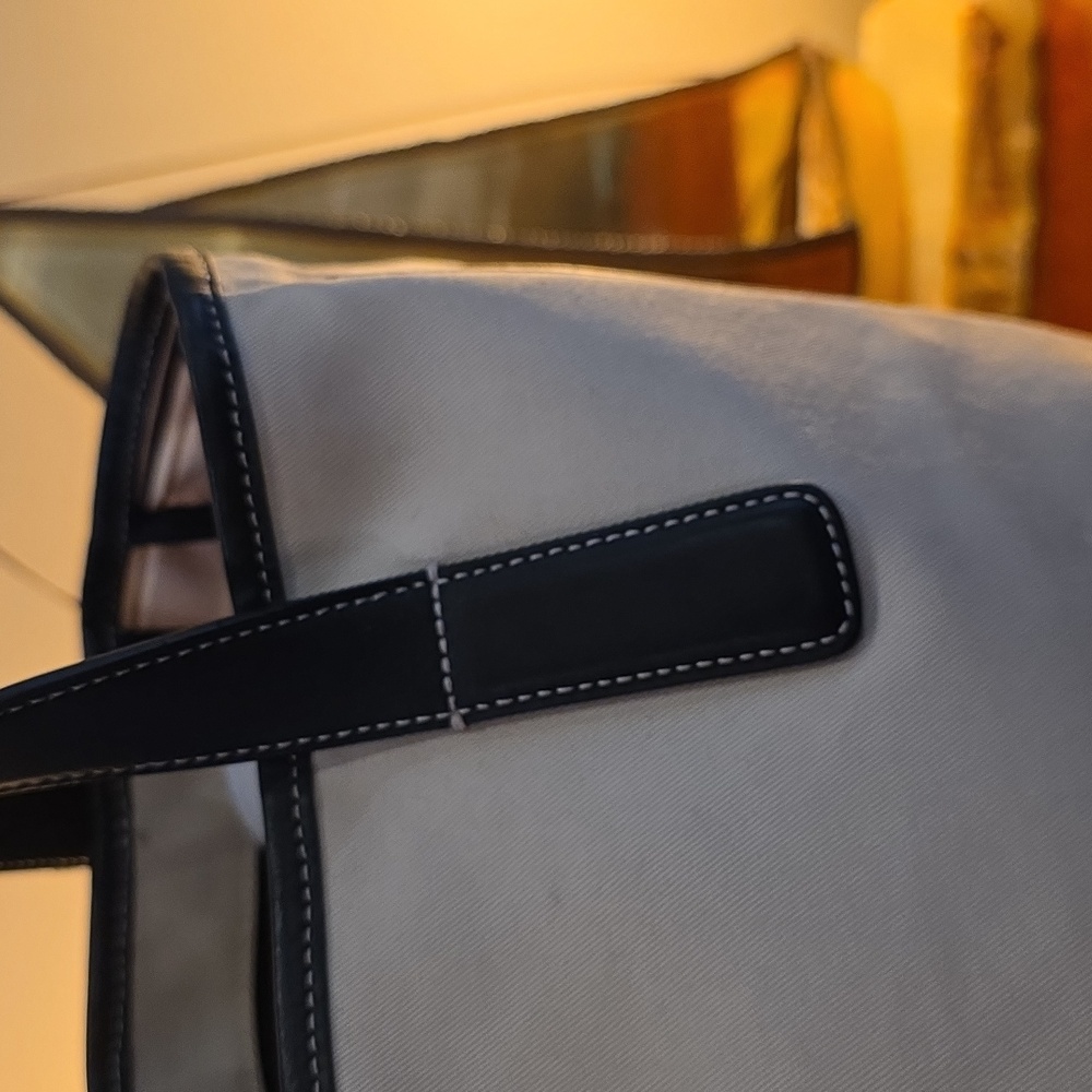 Coach  Excellent Condition HAMPTON Large Canvas Tote Vintage 7725 - Picture 5 of 8